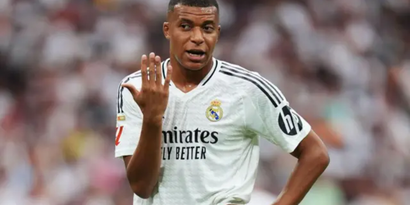 Cristiano Ronaldo: Kẻ thách thức vĩ đại